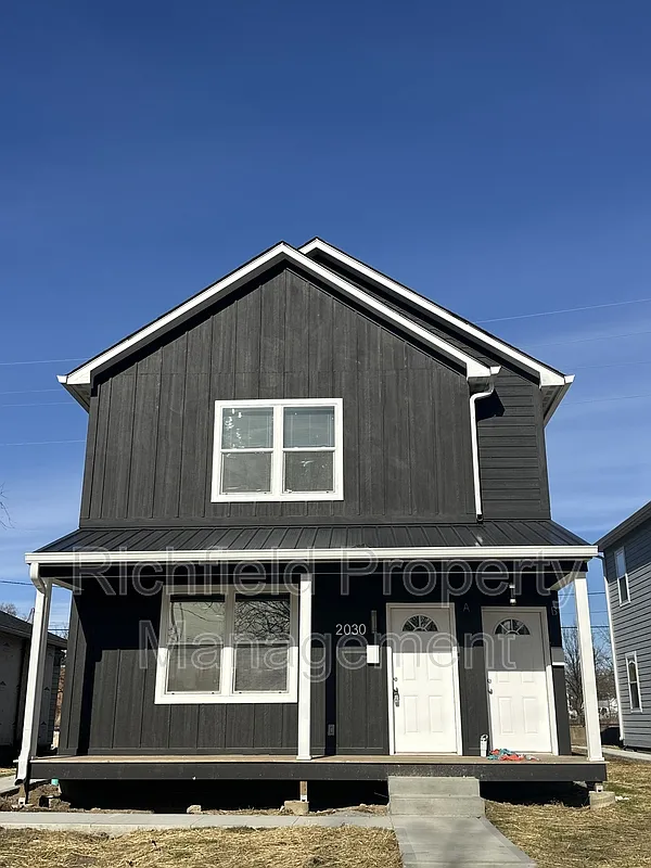 3 bed, 2.0 bath, 1250 sqft, $1,500 — Photo 1