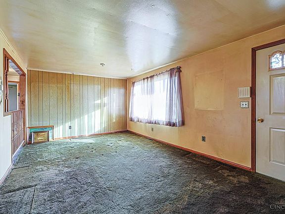 5th image of 7037 Goshen Rd