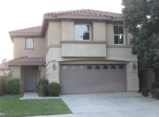 6318 Camelback Ln, Fontana, CA 92336