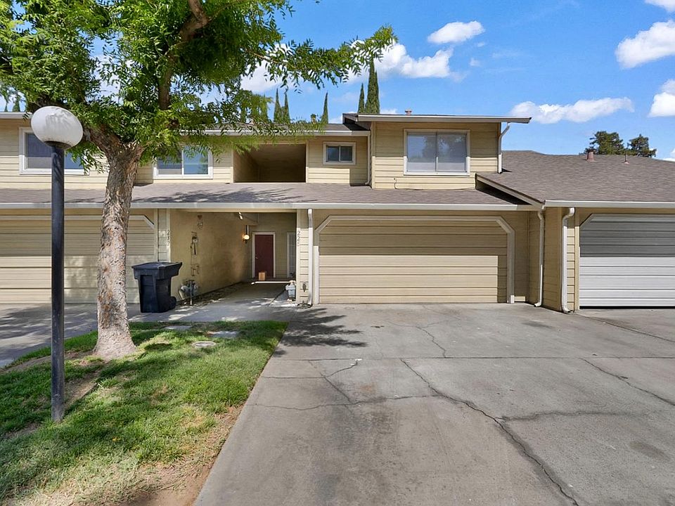 1st image of 228 Tiffany Cir