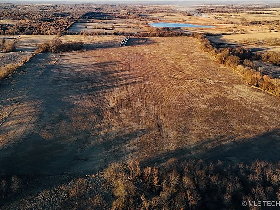 2nd image of 0 Cattlemen Rd