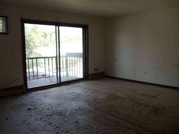 4th image of 11805 S Karlov Ave APT 202
