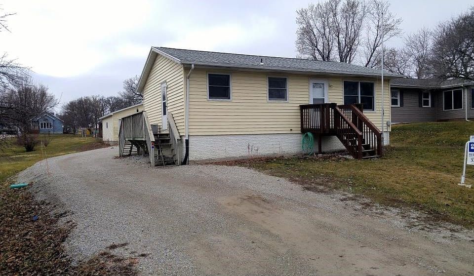 Front of house from Johnson Street SW at end of driveway