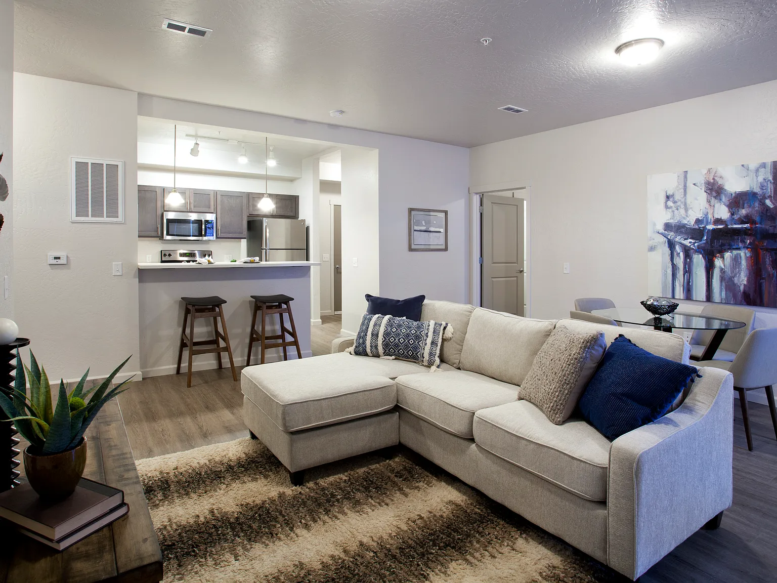Park Villas Apartments — Photo 2