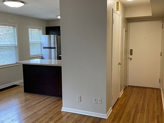 3rd image of 6017 W 35th St