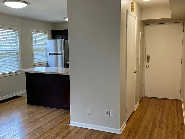 6017 W 35th St — Photo 3