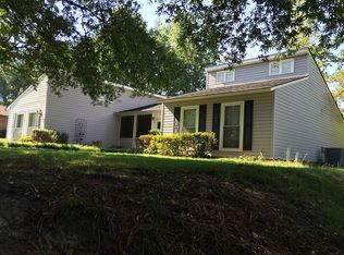 6 Oak Hollow Ct, Greenville, SC 29607