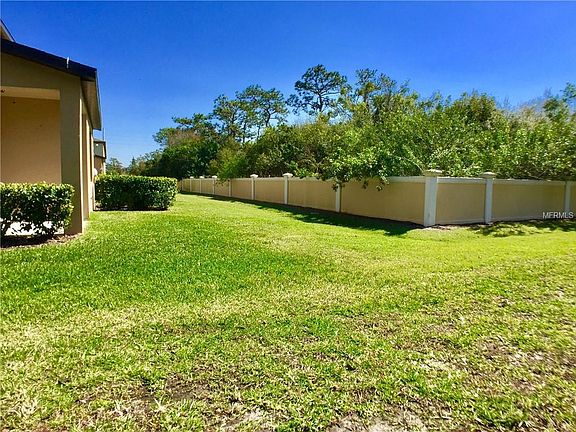4th image of 2452 7 Oaks Dr