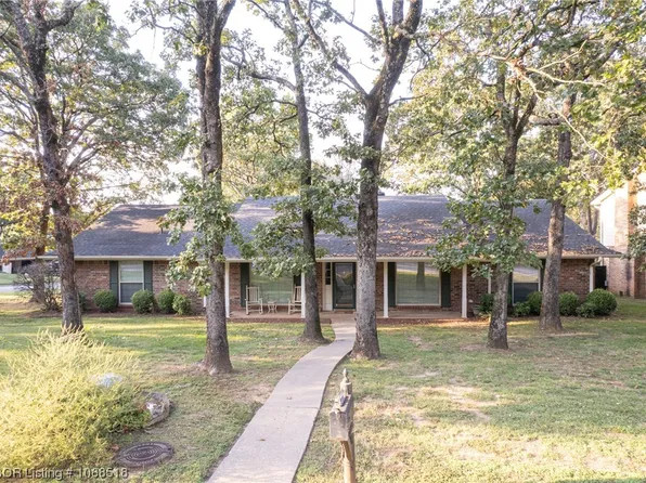 8001 Dover Cir, Fort Smith, AR 72903