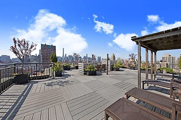 Sold by Compass | media 16