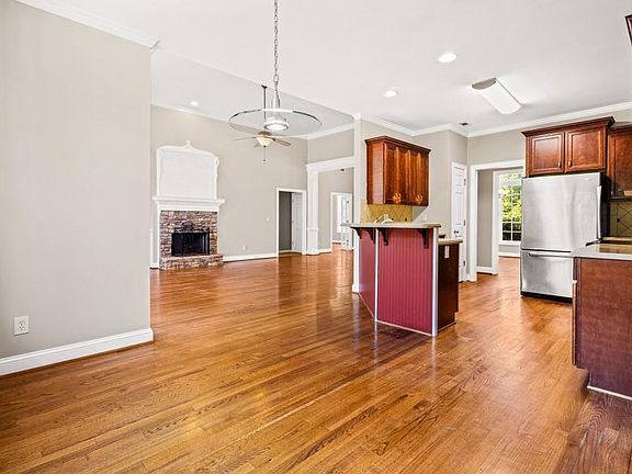 4th image of 3207 Brigadier Way