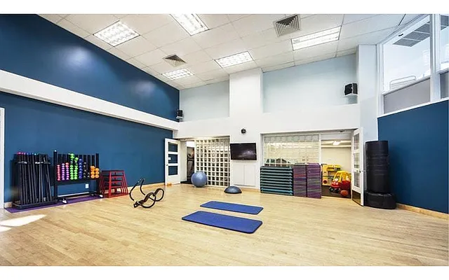 Rented by Douglas Elliman | media 29