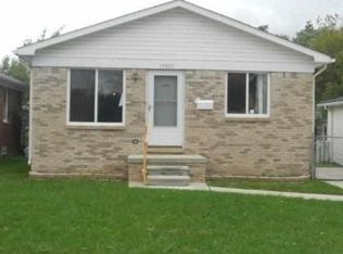 17501 Roseville Blvd, Roseville, MI 48066