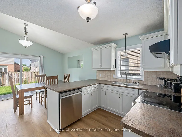 1489 Coronation Dr — Photo 12