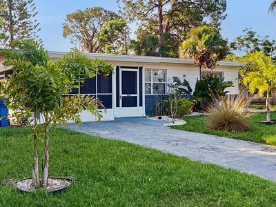 6901 10th St N, Saint Petersburg, FL, 33702