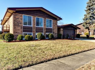 17824 Old Trail Rd, Hazel Crest, IL 60429