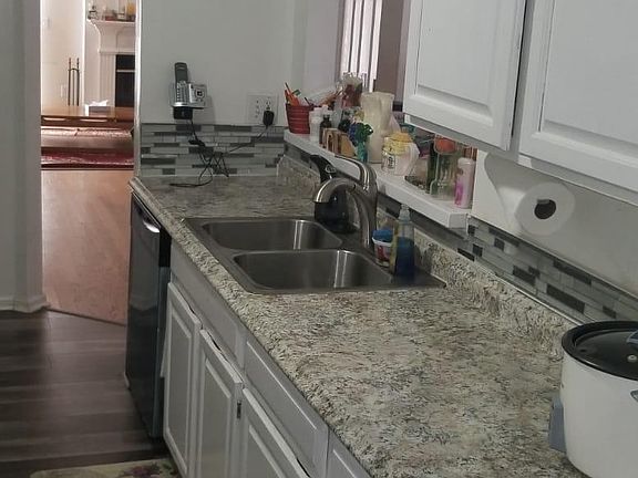 4th image of 2347 Oak Glenn Cir