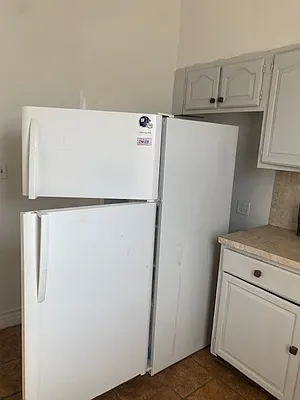 Rented by Velsor Realty | media 9