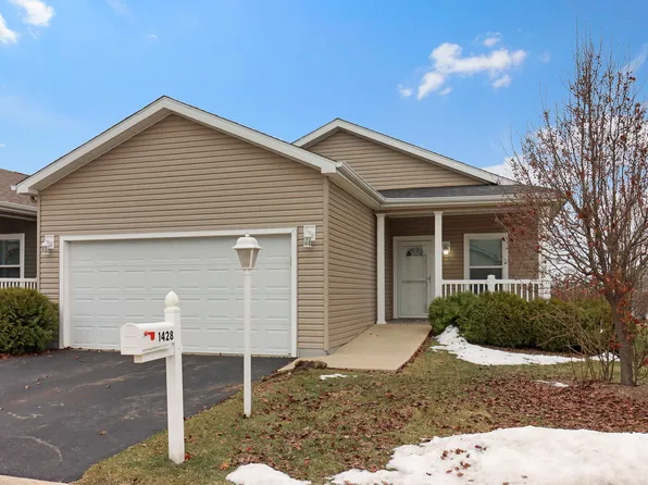 1428 Equestrian Dr, Grayslake, IL 60030