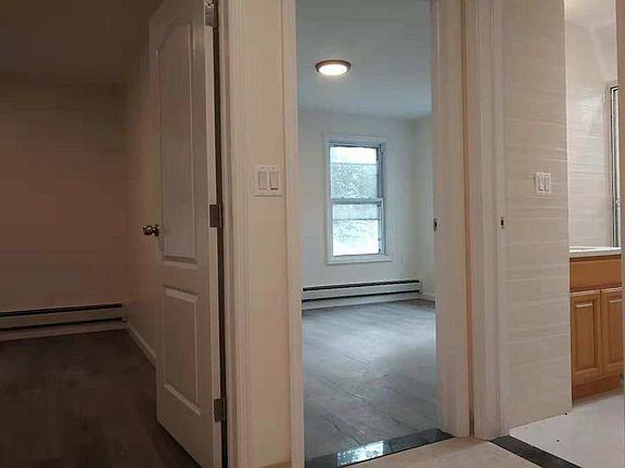 3rd image of 8047 88th Ave #1