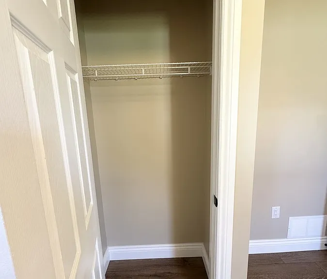 1290 Laurendeau Ave — Photo 27