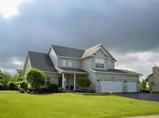 25520 Runyard Way W, Trevor, WI 53179