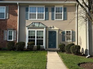 143 Lindsey Ct, Franklin Park, NJ 08823