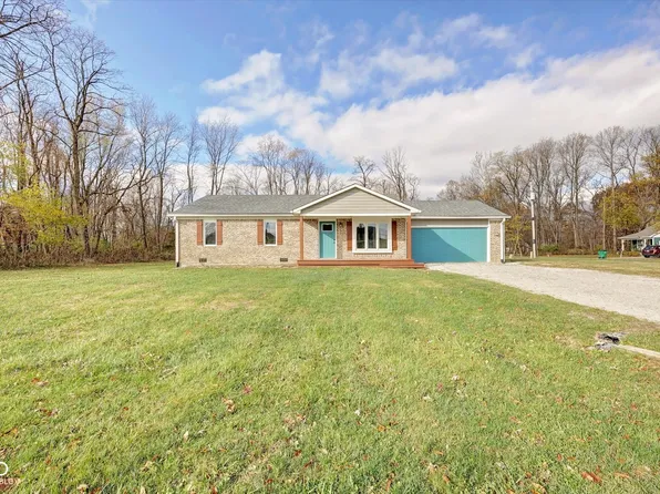 107 Victory Hl, Coatesville, IN 46121