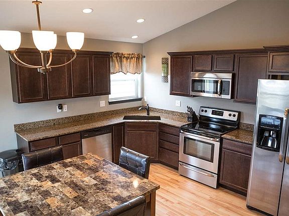 2nd image of 4147 Mourning Dove Dr