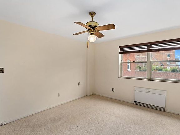 5th image of 13800 Shaker Blvd APT 802