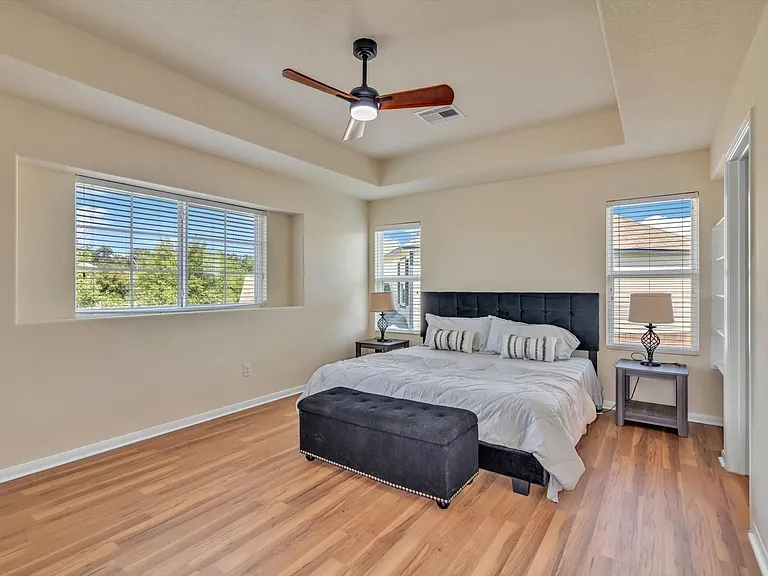 1722 Sun Point Ct — Photo 21
