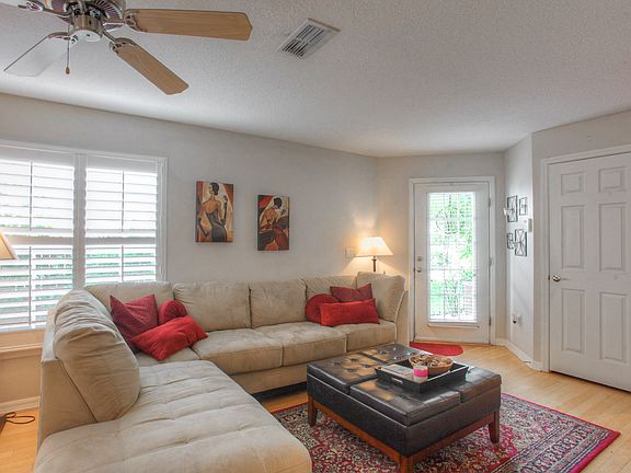 3rd image of 4216 W North B St Unit A