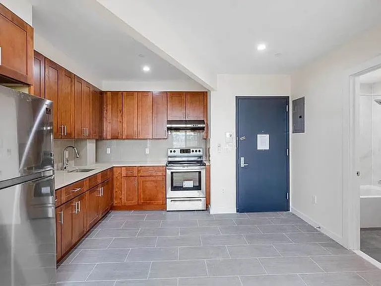 4603 8th Ave #3B — Photo 2