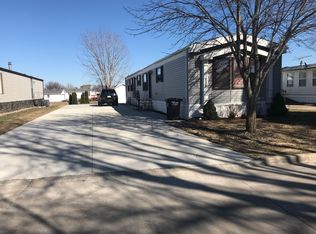 825 Brighton Dr, Waukee, IA 50263