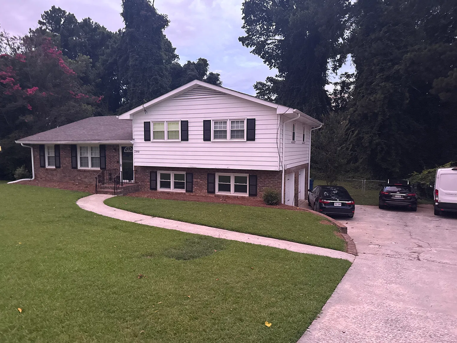 3 bed, 1562 sqft, $900 — Photo 2