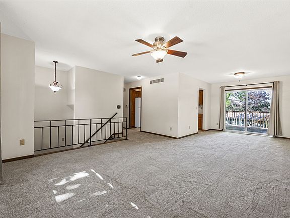 4th image of 617 Wheaton Rd