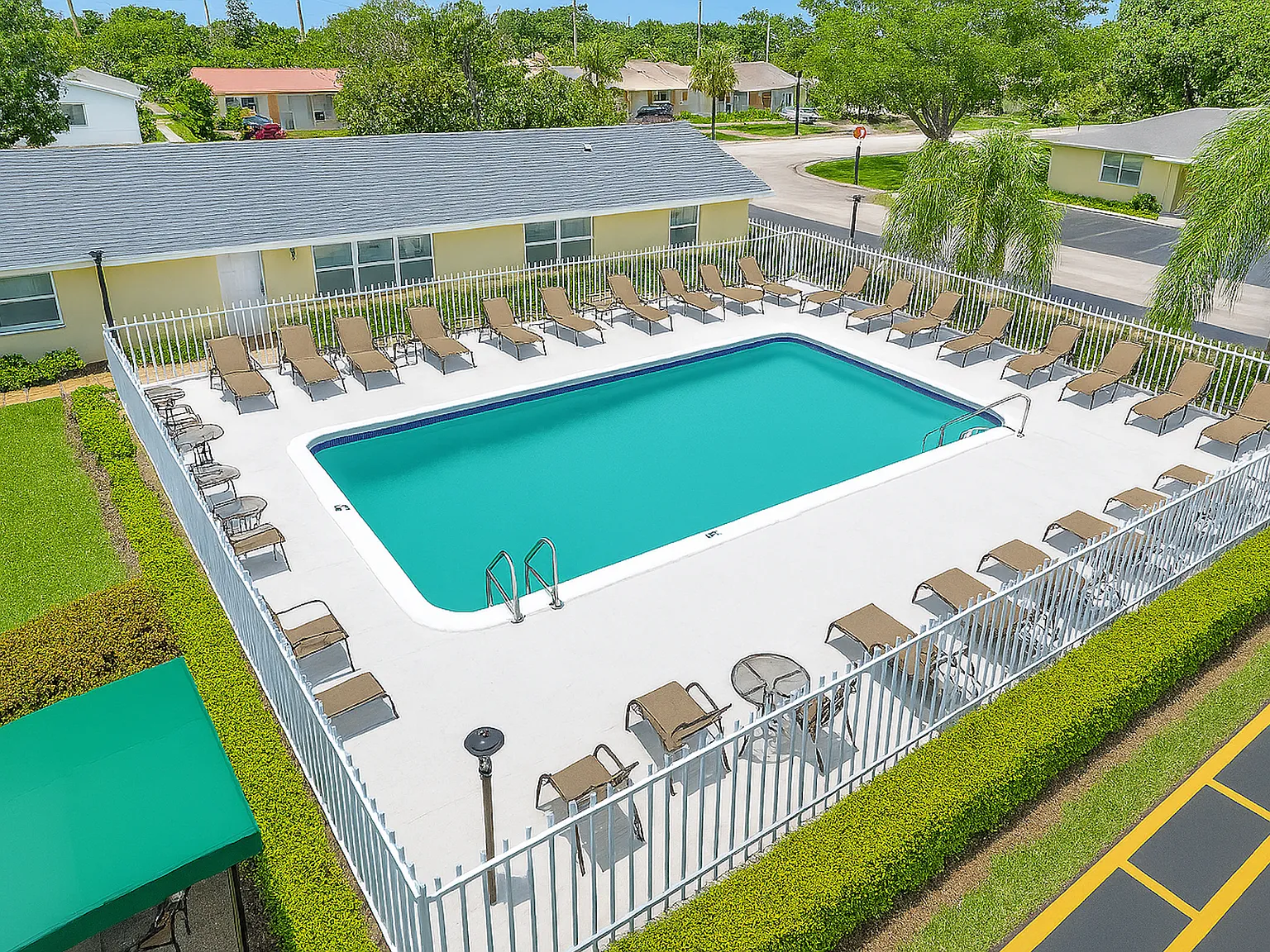 Waterford Villas - 551 Kathy Ct Margate, FL 33068 — Photo 4