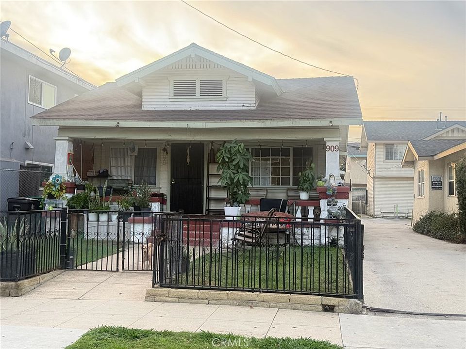 1st image of 909 Gaviota Ave