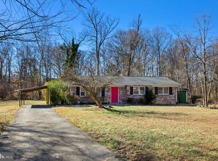 5304 Cedar Ct, Alexandria, VA 22309