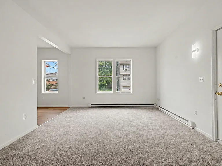 2 S New St #2 — Photo 17