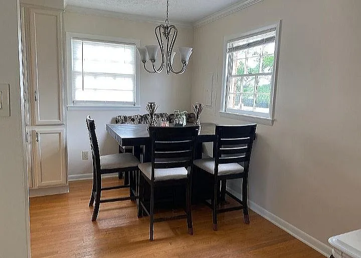 2 bed, 1800 sqft, $1,500 — Photo 4