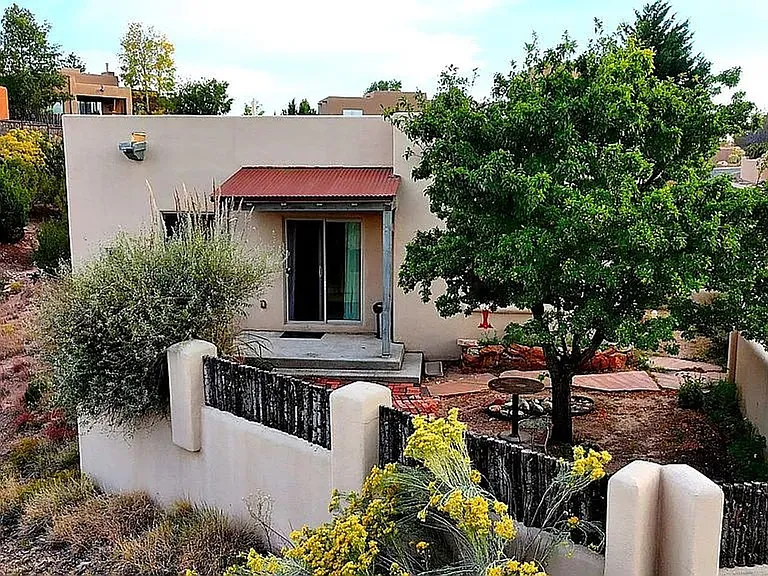 4 Calle Las Casas — Photo 2