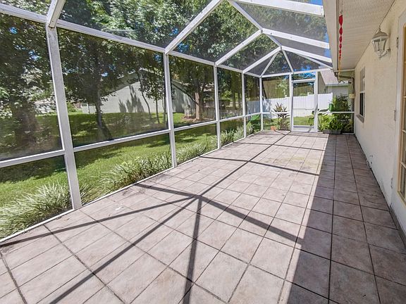5th image of 7 Parkview Ln