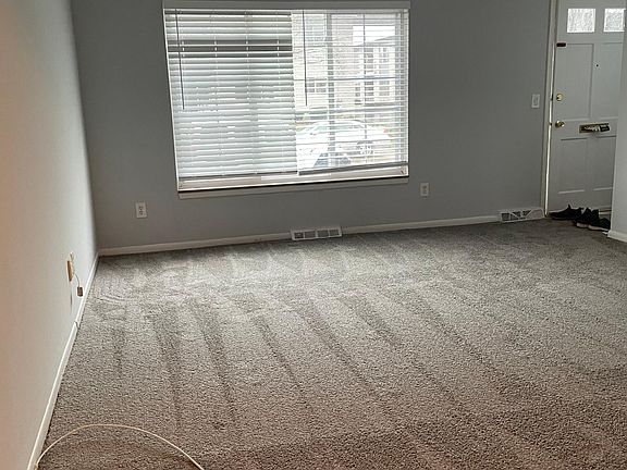 4th image of 4842 Mansfield Ave #1