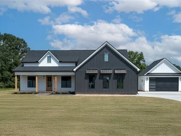 3805 Shady Grove Rd, Honea Path, SC 29654