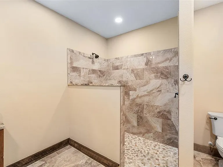 13869 S Highway 475 — Photo 24
