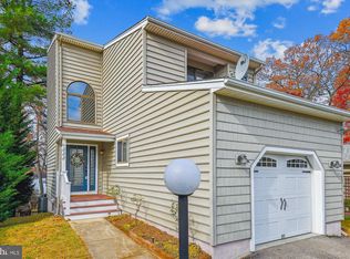 888 Northfield Ave, Pasadena, MD 21122