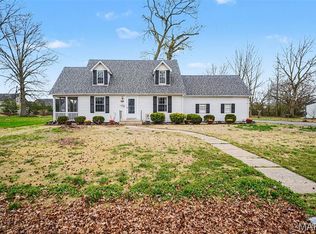 910 W South St, Mascoutah, IL