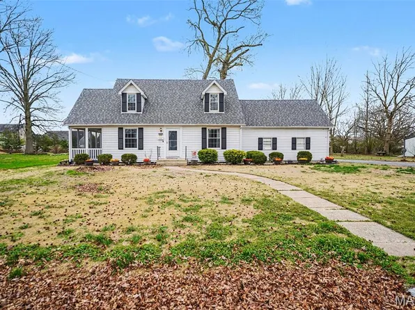 910 W South St, Mascoutah, IL 62258