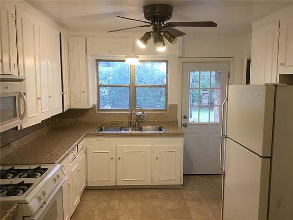 4th image of 6628 Deloache Ave